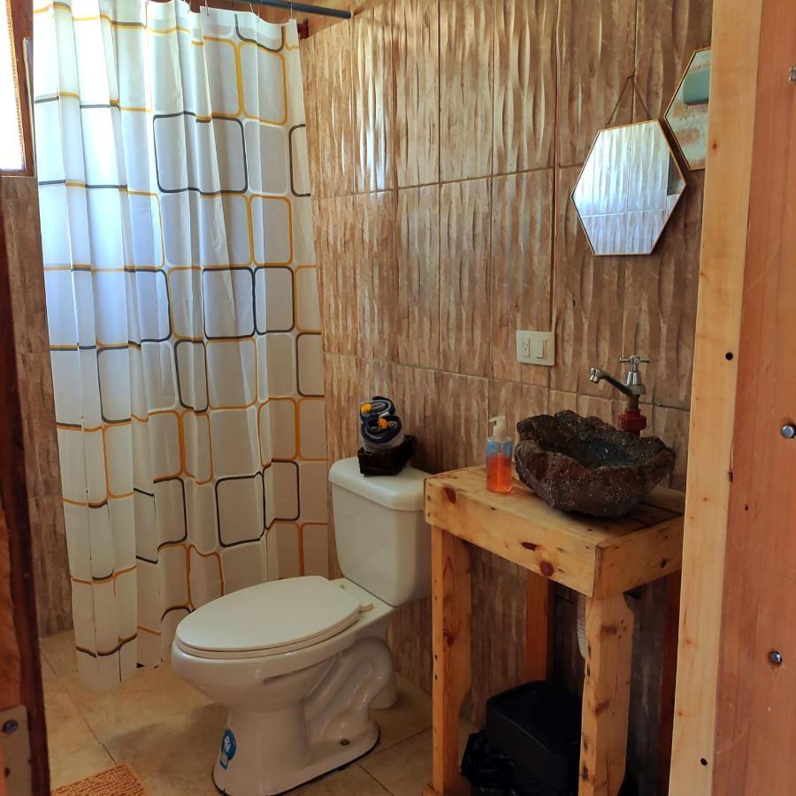 キト El Castillo Del Lobo Pululahua Bed & Breakfast エクステリア 写真
